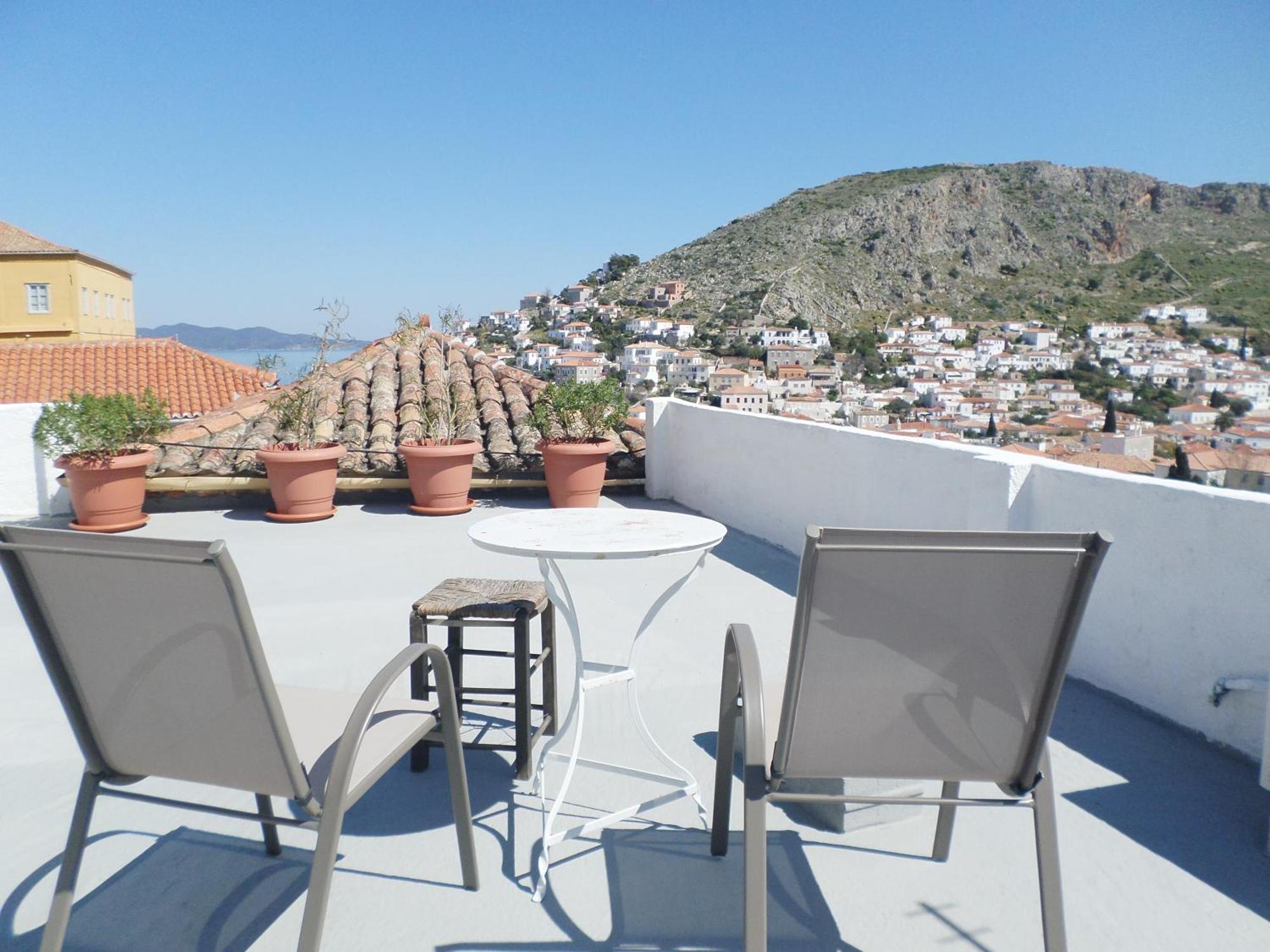 Vila In The Heart Of Hydra Exteriér fotografie