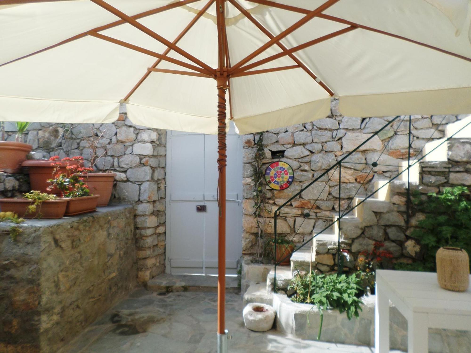 Vila In The Heart Of Hydra Exteriér fotografie
